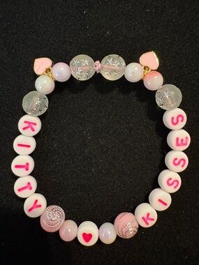 Handmade “Kitty Kisses” Stretch Bracelet – Pink Cat Lover Bracelet